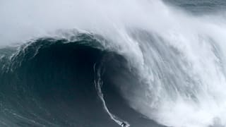 Surf : à Nazaré, Bothelo grièvement blessé, Lenny et Dupont titrés