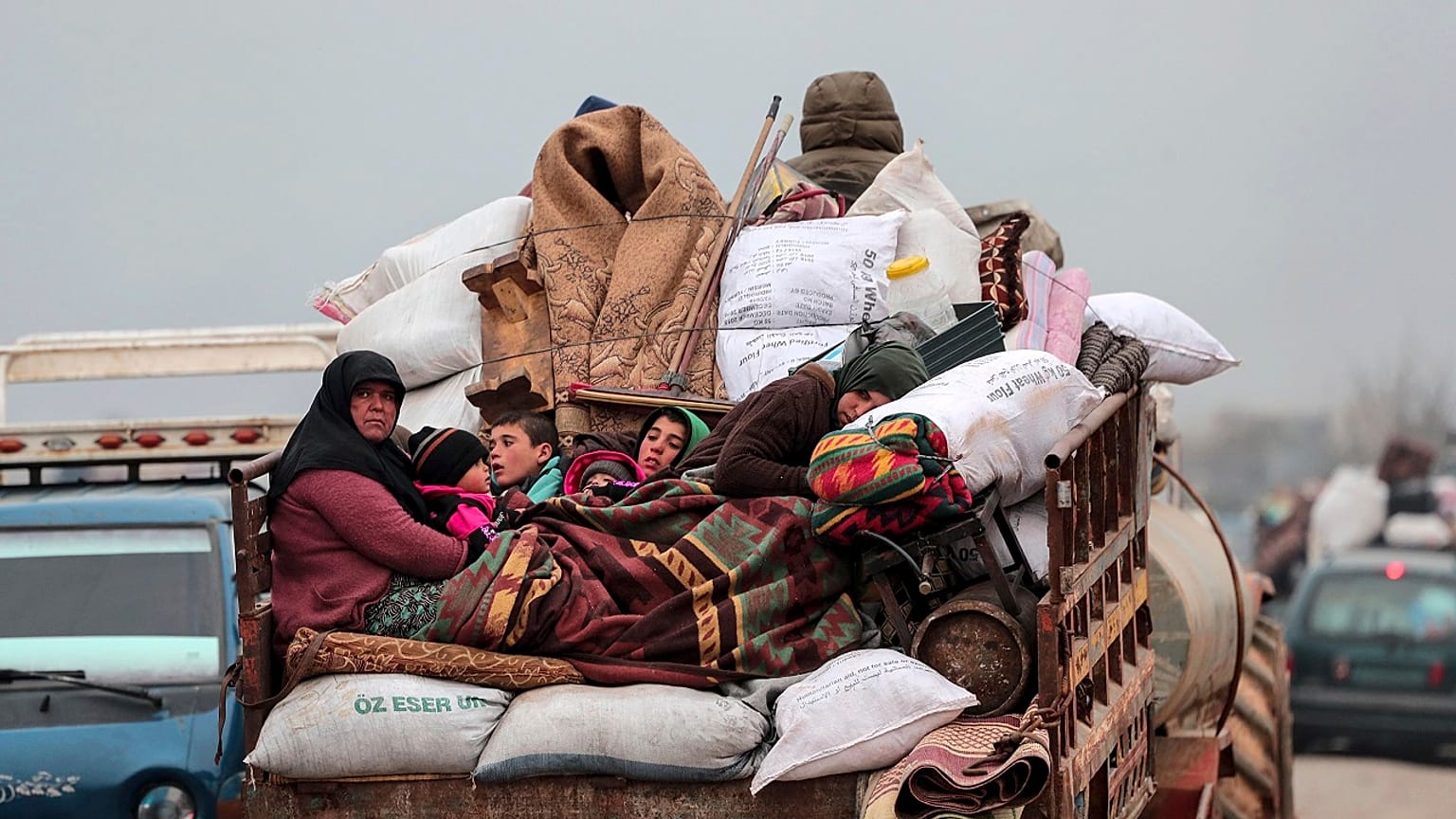 Fighting in northwestern Syria 'has deplaced 700,000 since December'