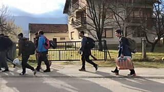 AB'ye ulaşmaya çalışan mültecilerin Bosna Hersek'teki zorlu 'oyunu'