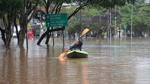 Sao Paulo hit with floods and mudslides after heavy downpours