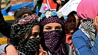 Des irakiennes manifestent pour défendre leur droit à manifester avec les hommes, Bagdad, le 12 février 2020