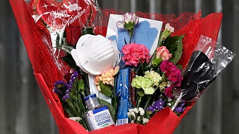 Ein Blumenstrauß, der vor Covid-19 schützt