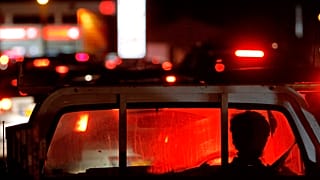 بالفيديو: السجن 40 يوما لقبرصي صوّر نفسه وهو يقود مركبته بقدميه