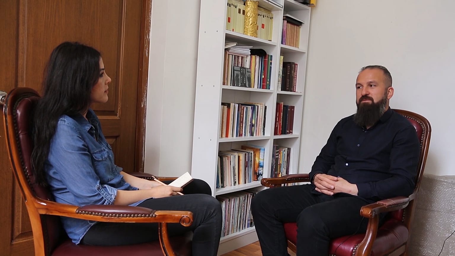 Kayıp Diril çiftinin oğlu İstanbul Keldani Kilisesi Papazı Remzi Diril euronews'e konuştu