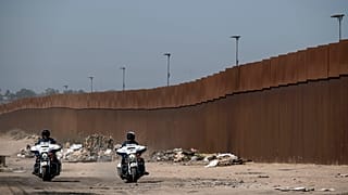 جدار ترامب على الحدود الأمريكية المكسيكية