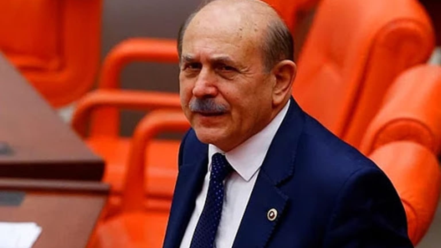 Burhan Kuzu