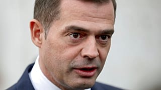 Mohring fordert einen vorgezogenen Landesparteitag. Dabei will er sich als Vorsitzender nicht wieder zur Wahl stellen.