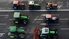 Agricultores espanhóis invadem ruas de Valência