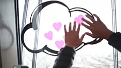 Эйфелеву башню предоставили влюблённым