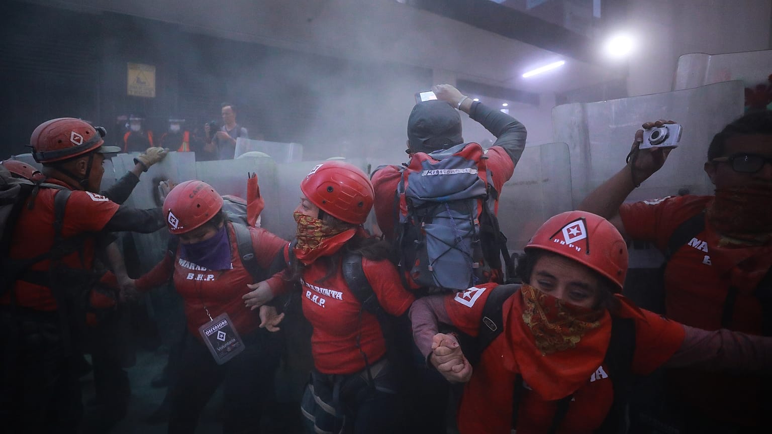 Meksika'nın başkenti Meksiko'da kadın cinayetlerine karşı protesto