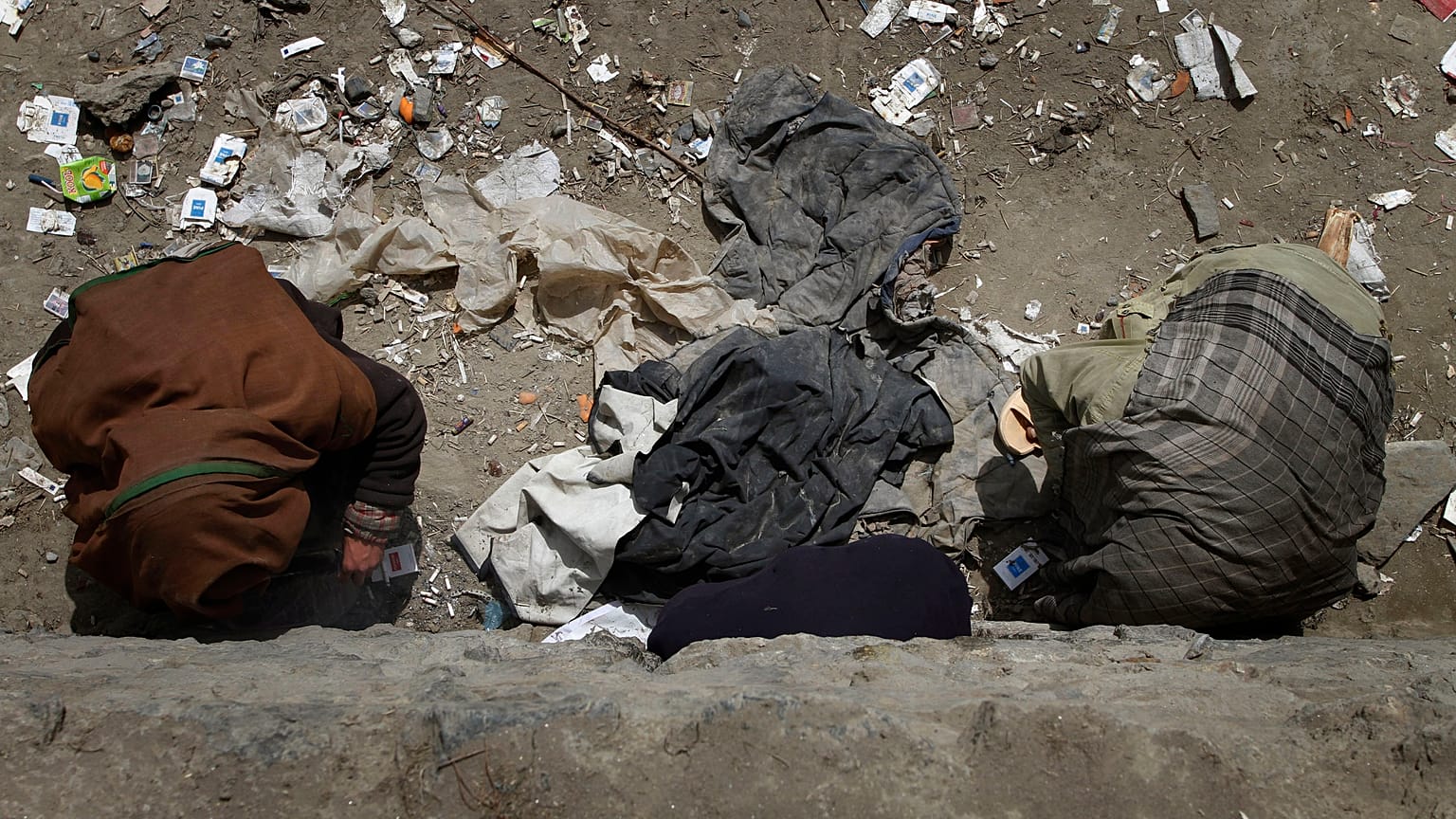 پلیس افغانستان: ۹ بی‌خانمان معتاد به ضرب گلوله افراد ناشناس کشته شدند