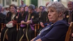 Διασωληνωμένη στη ΜΕΘ παραμένει η Κική Δημουλά