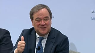 NRW-Ministerpräsident Laschet geht politisch auf Distanz zu Merkel