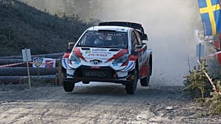 Rallye de Suède : Elfyn Evans rejoint Neuville et éclipse Ogier