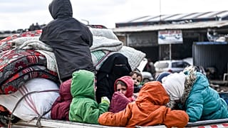 غیرنظامیان سوری از ادلب می گریزند                                                    