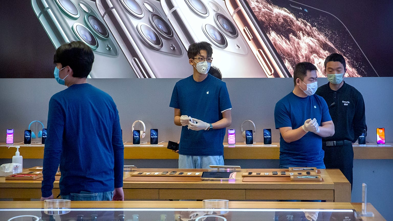 Koronavirüs akıllı telefon pazarını da vurdu Apple, Huawei ve Samsung'un satışları düştü