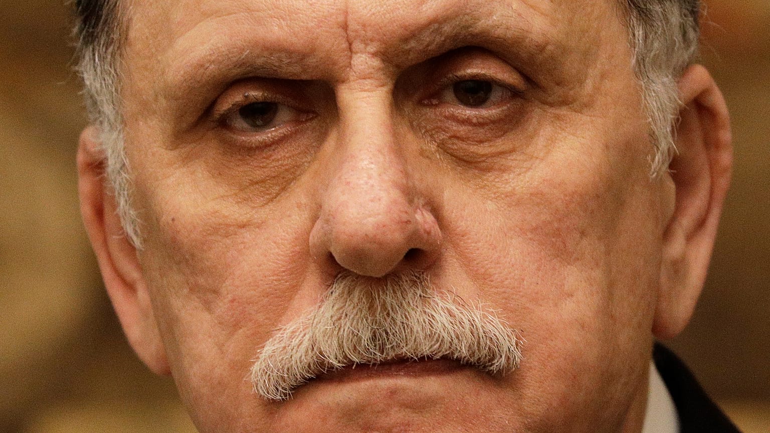 Libia: violato il cessate il fuoco, al Sarraj ritira i suoi dai colloqui di Ginevra