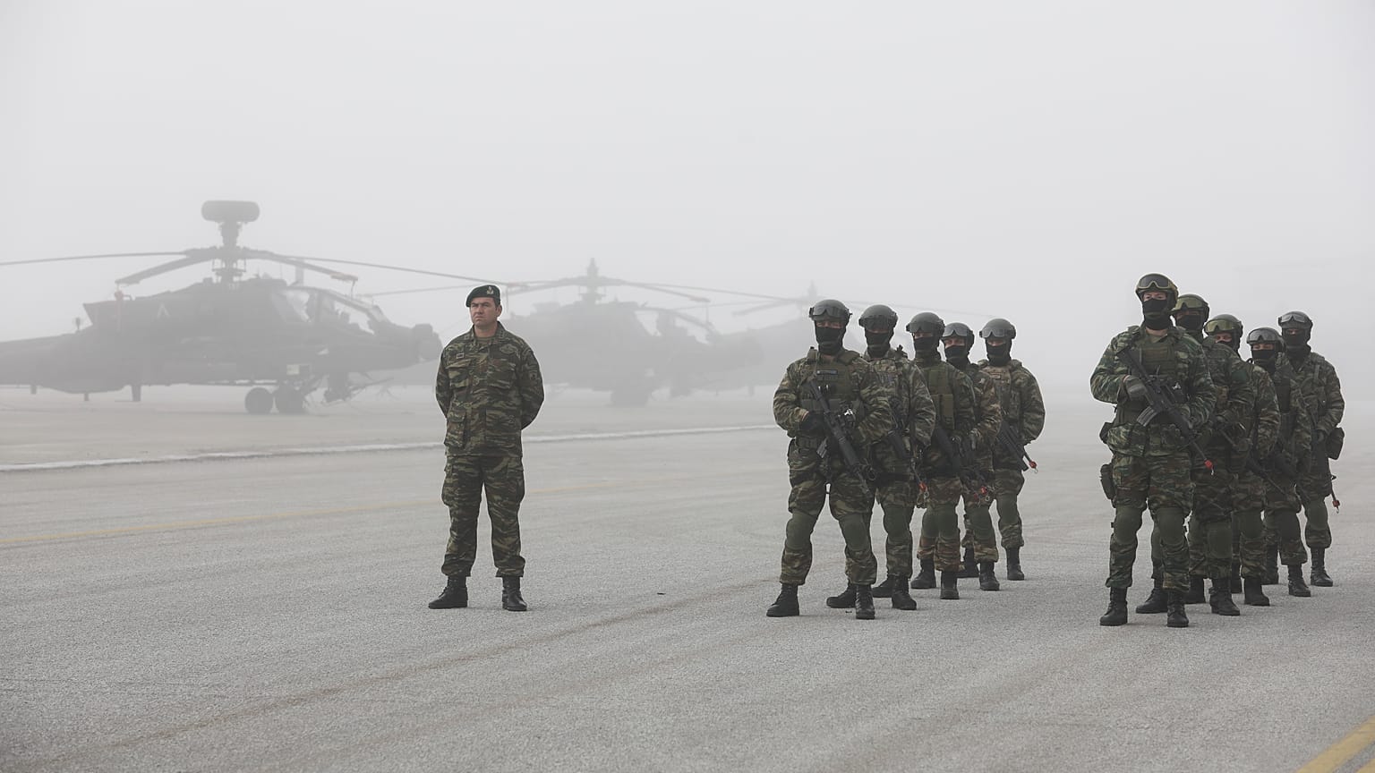 ABD ve Yunanistan'tan dev askeri tatbikat: Gerçek mermi ve saldırı helikopterleri kullanıldı