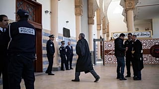 المحكمة التي تم فيها محاكمة مغني الراب المغربي كناوي بتهمة إهانة الشرطة، في مدينة سلا، المغرب - الاثنين 25 نوفمبر 2019