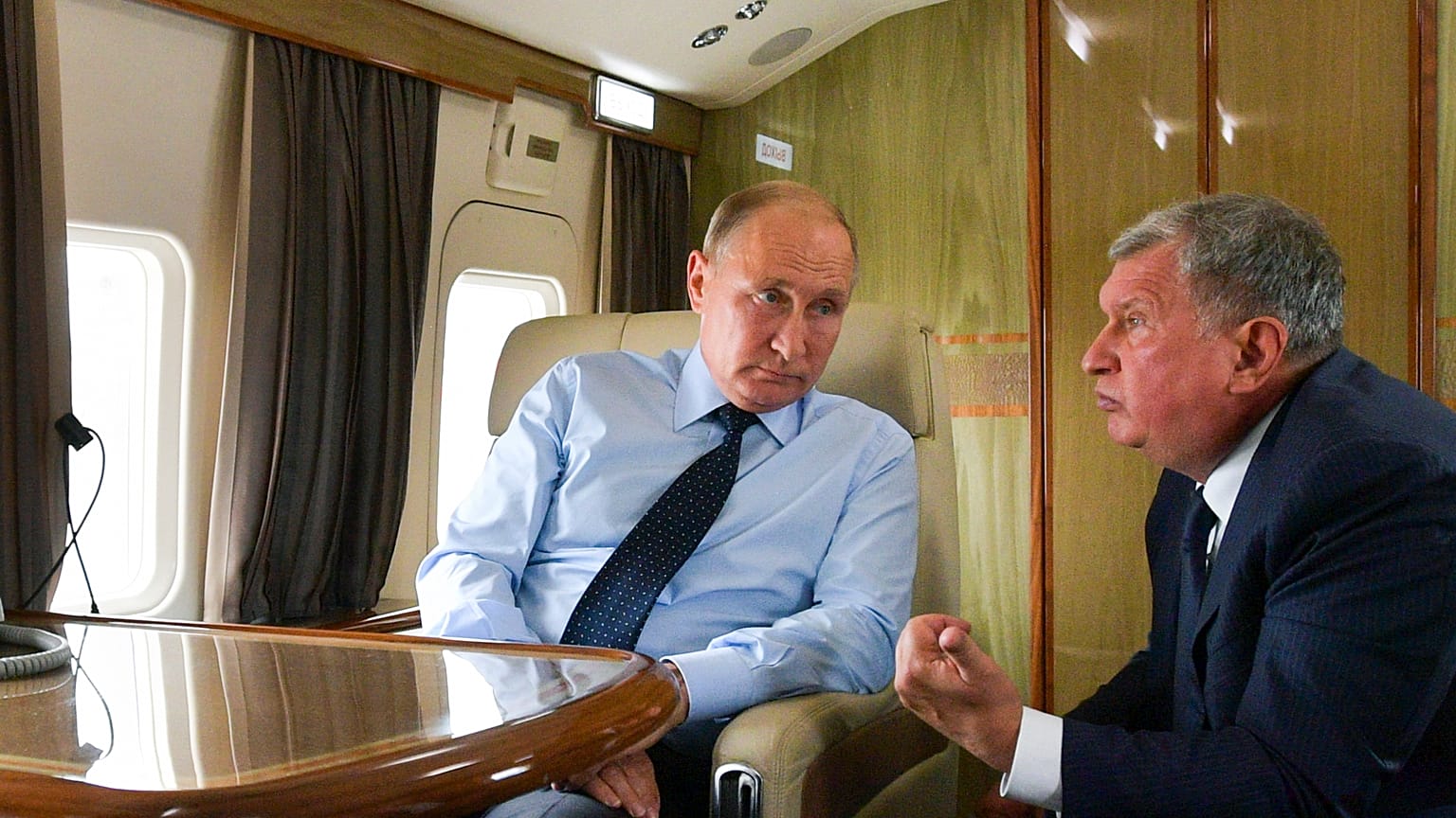 Rusya Devlet Başkanı Vladimir Putin ve Rosneft CEO'su Igor Sechin  