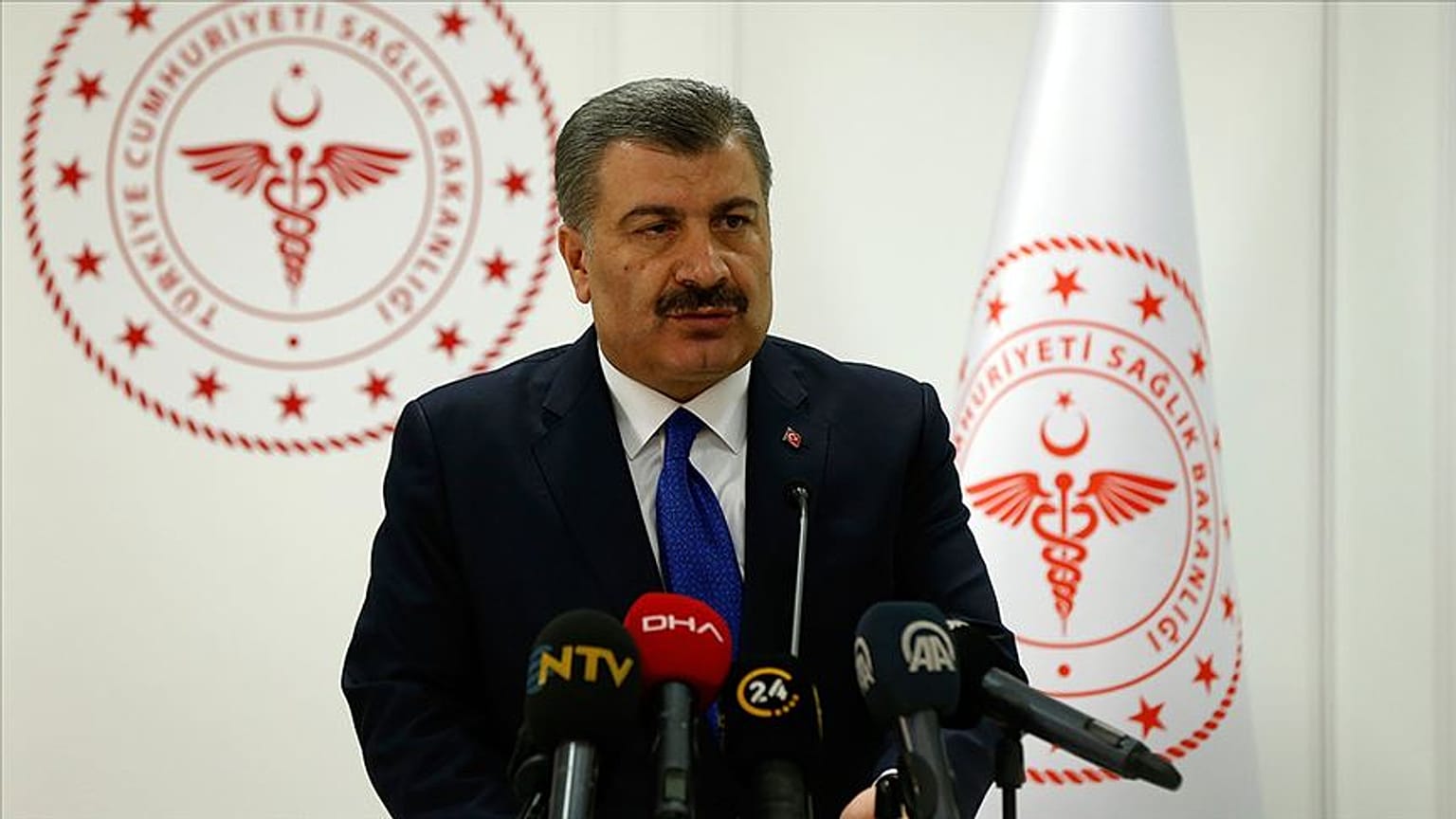Sağlık Bakanı Koca: 'Rize'de gözlem altındaki hasta koronavirüse değil mevsimsel gribe yakalandı' 