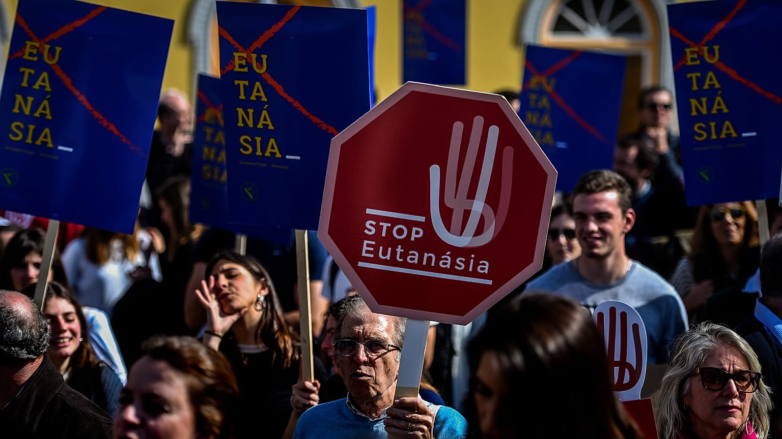 Manifestation contre l'euthanasie au Portugal, le 20 février 2020