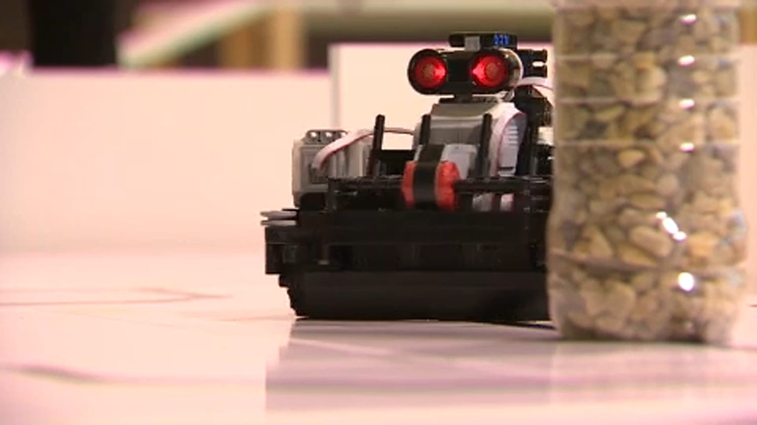 8 évesen kezdik a jövő robotikai szakemberei