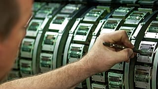 العملة الرقمية تدخل أسواق السويد عبر بنكها المركزي