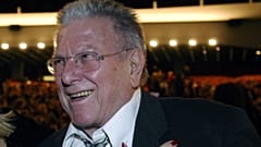 Κώστας Βουτσάς: Σταθερή αλλά κρίσιμη η κατάσταση της υγείας του