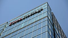 Fitch, Türkiye'nin 'BB-' seviyesindeki kredi notunu ve 'durağan' görünümünü teyit etti