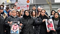 "Rassismus tötet" - Gegen Hass und Hetze protestieren 6.000 in Hanau