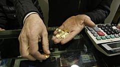 عبور سکه از مرز ۶ میلیون تومان؛ بانک مرکزی ایران: در برابر هیجان بازار ارز صبوری می‌کنیم