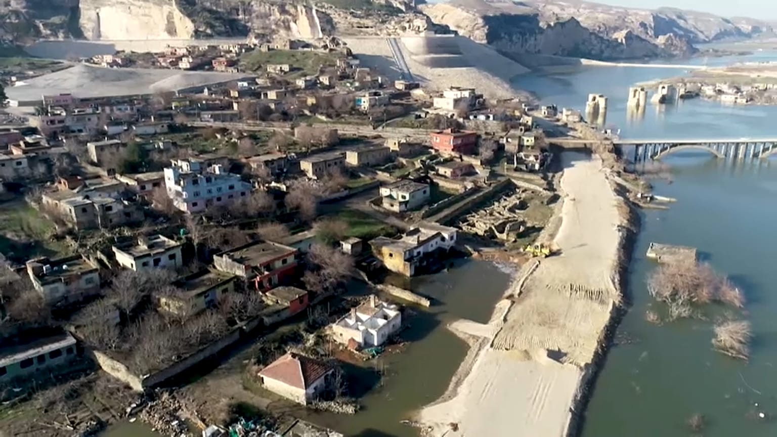 Platz für den Staudamm: Hasankeyf muss weichen 