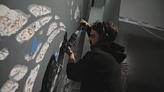 'Vhils' abre a sua primeira grande exposição nos Estados Unidos