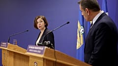 Ο υπουργός Εθνικής 'Άμυνας Νίκος Παναγιωτόπουλος με τη Γαλλίδα ομόλογό του  Φλωράνς Παρλύ