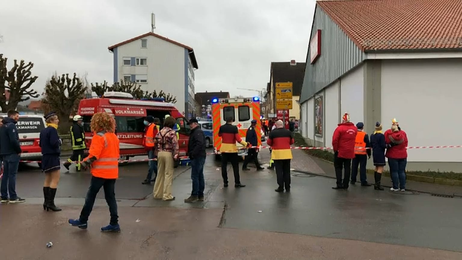 Atropelamento em desfile de Carnaval faz dezenas de feridos