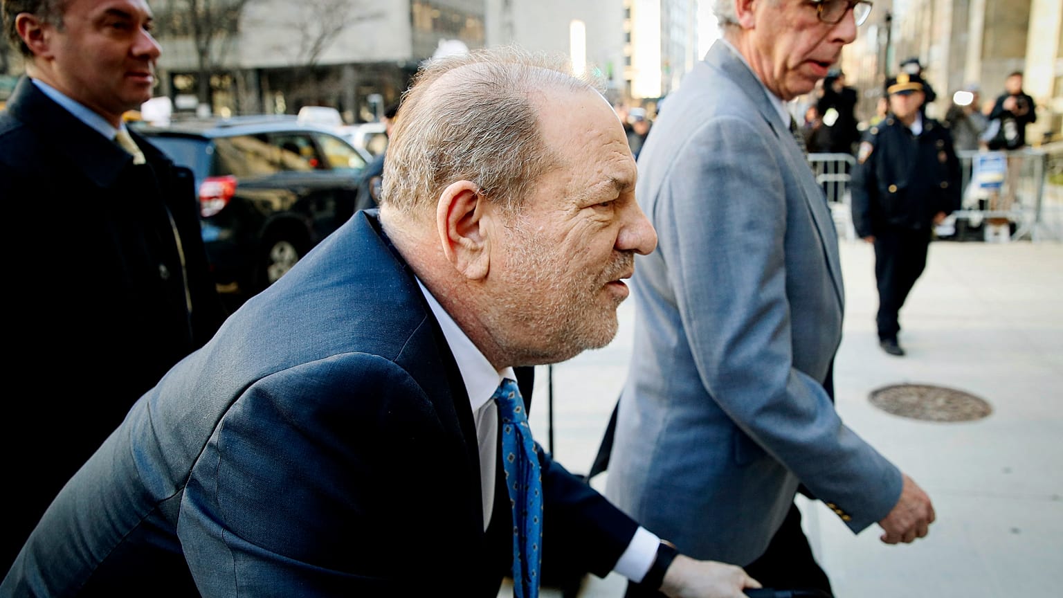 Harvey Weinstein colpevole di aggressione sessuale e stupro