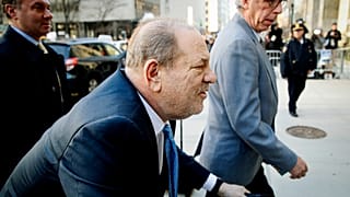 Harvey Weinstein colpevole di aggressione sessuale e stupro