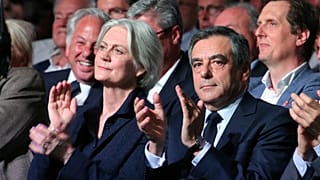 Accusé de détournement de fonds publics, le couple Fillon risque gros