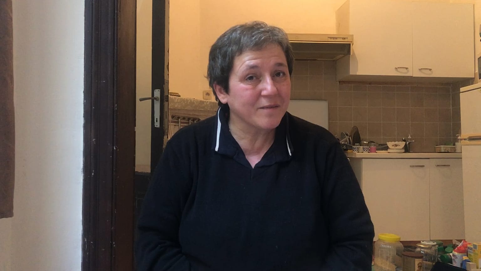 1968 yılında ailesi ile birlikte Belçika'ya yerleşen Yeter Yıldırım