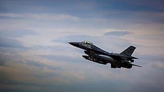 Türk F-16 jeti