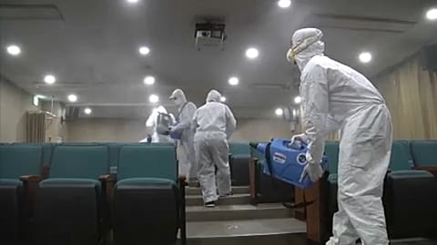 Covid-19 : opération désinfection en Corée du Sud
