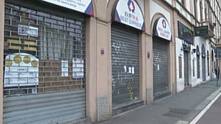 Locales cerrados, trenes cancelados y exámenes suspendidos: el coronavirus detiene la vida en Milán