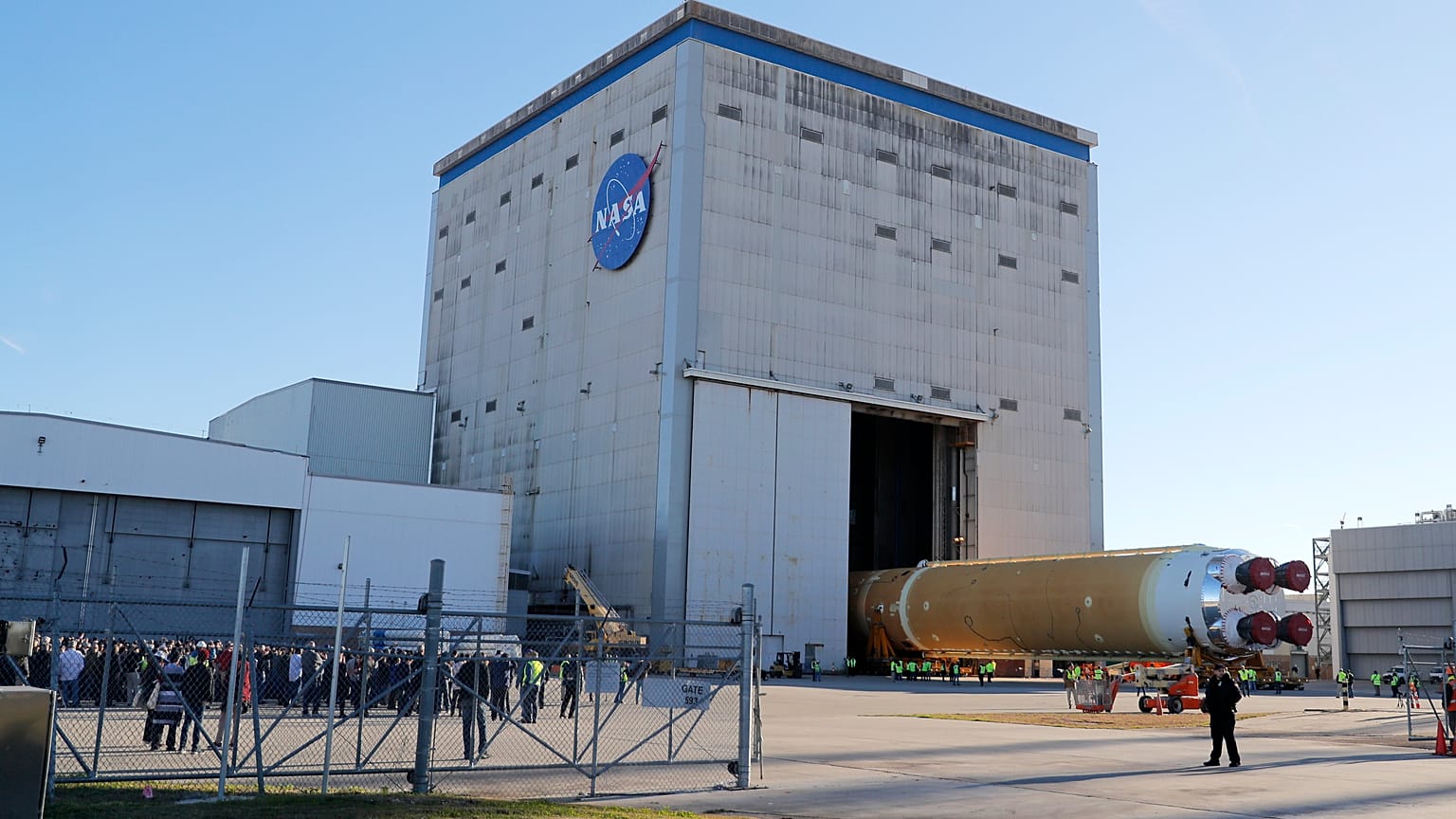 NASA 2024 yılında aya tekrar gitmenin ek maliyetini açıkladı: 35 milyar dolar