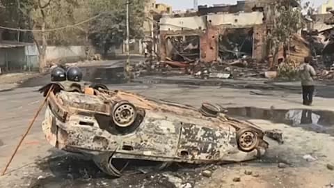 Последствия кровавых столкновений в Нью-Дели