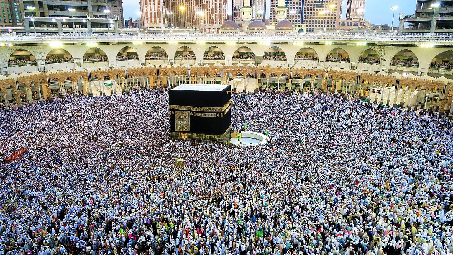 السعودية تعلّق مؤقتاً دخول المسلمين للعمرة وزيارة المسجد النبوي لمواجهة كورونا 