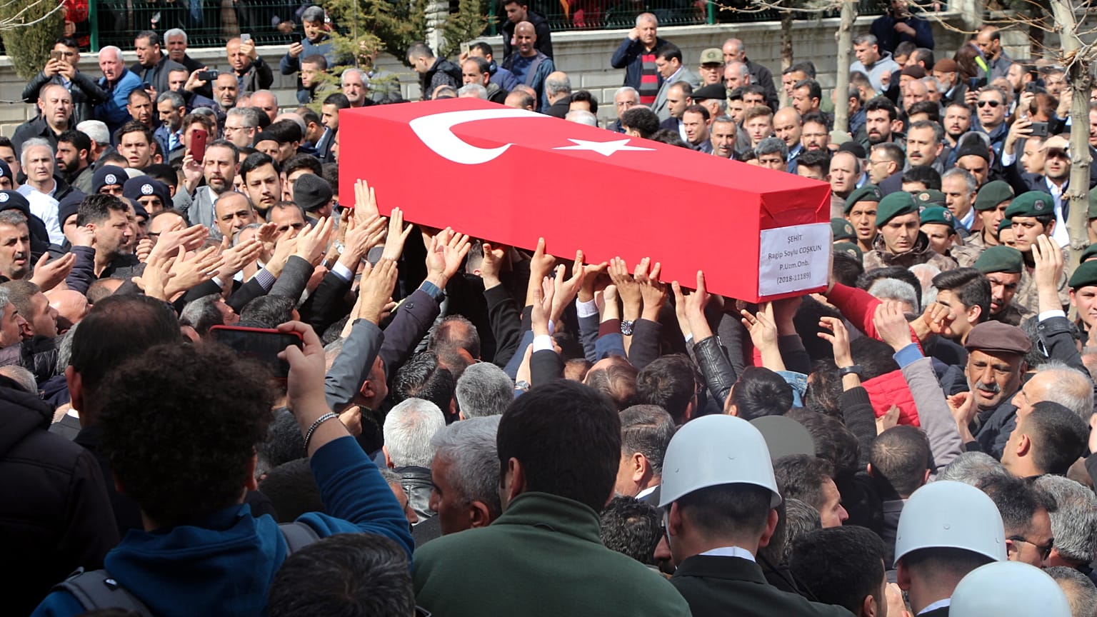 Canlı anlatım | MSB: İdlib'de 2 asker şehit oldu, 3 asker yaralandı