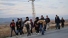 Türkiye'den gelecek olası göç dalgasına karşı Yunanistan ve Bulgaristan sınır güvenliğini artırdı