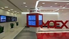 Коронавирус давит на российские биржи 