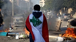 لبنان ينتفض ضد الفساد